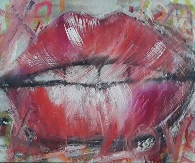 LUCKY LIPS ARE NEVER BLUE 